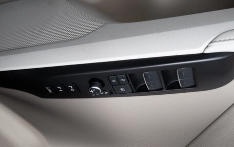 Toyota Camry, 2022 год, 2 990 000 рублей, 17 фотография