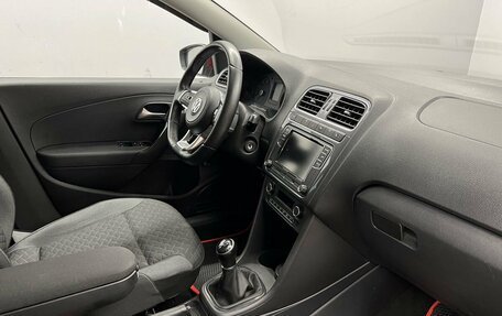 Volkswagen Polo VI (EU Market), 2018 год, 899 000 рублей, 19 фотография