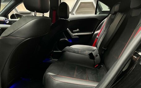 Mercedes-Benz A-Класс AMG, 2020 год, 4 400 000 рублей, 24 фотография