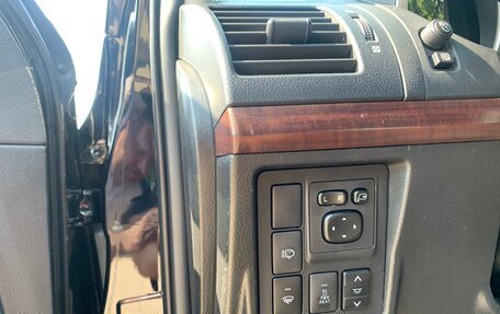 Toyota Land Cruiser Prado 150 рестайлинг 2, 2014 год, 2 990 000 рублей, 20 фотография