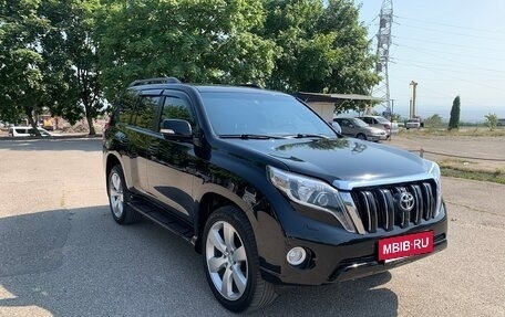 Toyota Land Cruiser Prado 150 рестайлинг 2, 2014 год, 2 990 000 рублей, 12 фотография