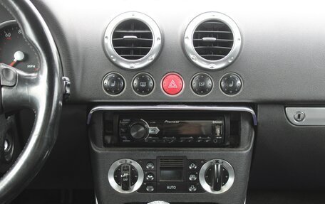 Audi TT, 2003 год, 750 000 рублей, 10 фотография