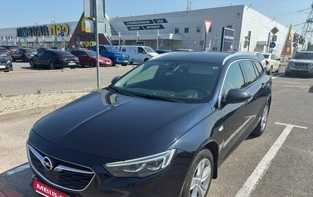Opel Insignia II рестайлинг, 2018 год, 1 600 000 рублей, 1 фотография