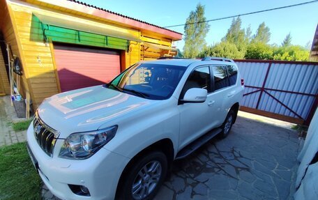 Toyota Land Cruiser Prado 150 рестайлинг 2, 2012 год, 3 350 000 рублей, 2 фотография