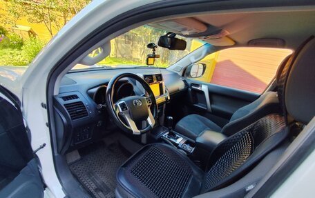Toyota Land Cruiser Prado 150 рестайлинг 2, 2012 год, 3 350 000 рублей, 7 фотография