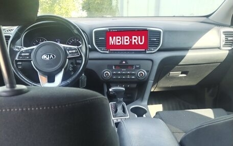 KIA Sportage IV рестайлинг, 2019 год, 2 500 000 рублей, 2 фотография