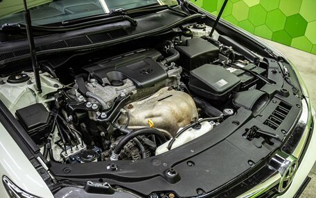 Toyota Camry, 2018 год, 2 600 000 рублей, 22 фотография