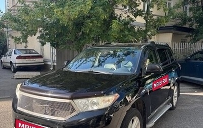 Toyota Highlander III, 2012 год, 1 800 000 рублей, 1 фотография