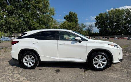 Lexus RX IV рестайлинг, 2017 год, 4 400 000 рублей, 2 фотография