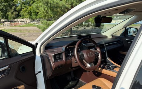 Lexus RX IV рестайлинг, 2017 год, 4 400 000 рублей, 17 фотография