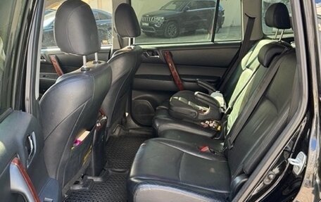 Toyota Highlander III, 2012 год, 1 800 000 рублей, 11 фотография