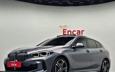 BMW 1 серия, 2022 год, 2 560 000 рублей, 1 фотография