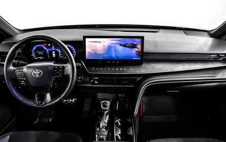 Toyota Camry, 2024 год, 3 998 000 рублей, 11 фотография