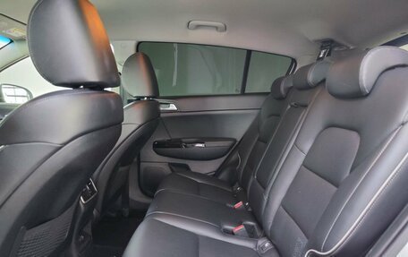 KIA Sportage IV рестайлинг, 2021 год, 2 499 000 рублей, 15 фотография