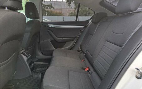 Skoda Octavia, 2015 год, 1 249 000 рублей, 15 фотография