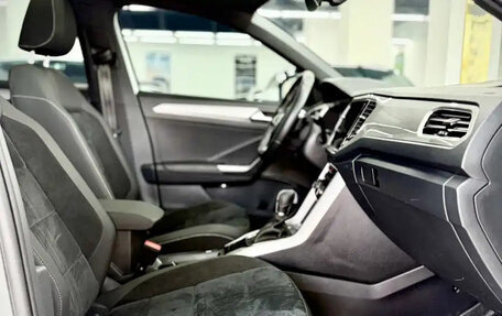 Volkswagen T-Roc I, 2022 год, 1 794 000 рублей, 11 фотография