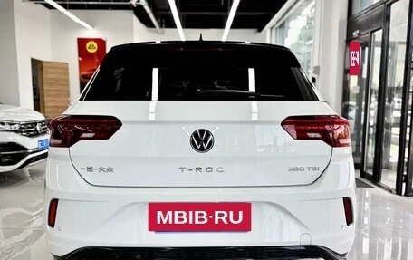 Volkswagen T-Roc I, 2022 год, 1 794 000 рублей, 7 фотография