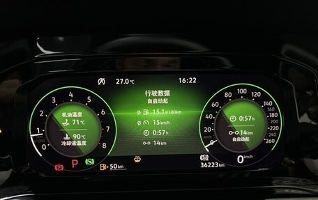 Volkswagen Golf VIII, 2022 год, 1 650 000 рублей, 9 фотография
