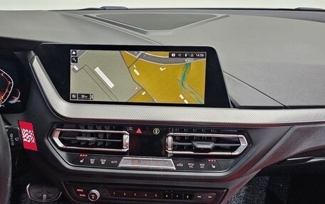 BMW 1 серия, 2022 год, 2 560 000 рублей, 13 фотография