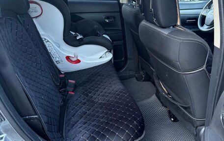Mitsubishi Outlander III рестайлинг 3, 2017 год, 1 750 000 рублей, 9 фотография