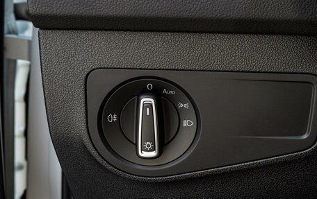 Volkswagen Tiguan II, 2021 год, 2 650 000 рублей, 16 фотография