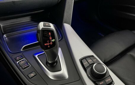 BMW 3 серия, 2018 год, 2 620 000 рублей, 16 фотография