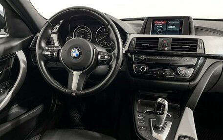 BMW 3 серия, 2018 год, 2 620 000 рублей, 15 фотография