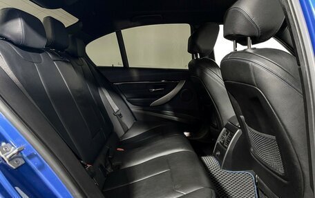 BMW 3 серия, 2018 год, 2 620 000 рублей, 14 фотография