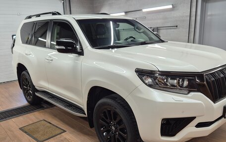 Toyota Land Cruiser Prado 150 рестайлинг 2, 2020 год, 6 500 000 рублей, 4 фотография