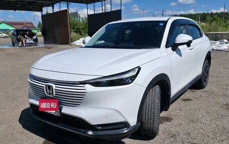 Honda Vezel, 2021 год, 2 450 000 рублей, 2 фотография