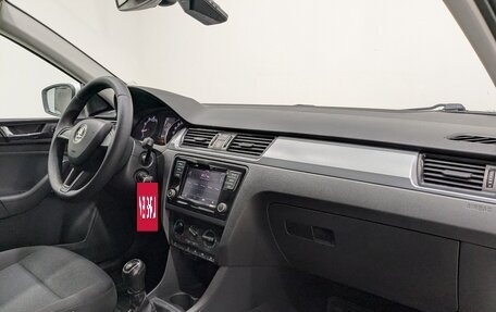 Skoda Rapid I, 2019 год, 920 000 рублей, 13 фотография