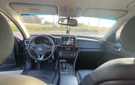 KIA K5 II, 2017 год, 1 720 000 рублей, 9 фотография