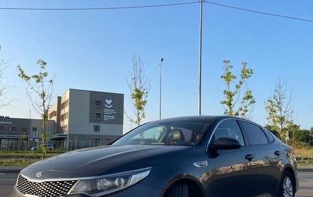 KIA K5 II, 2017 год, 1 720 000 рублей, 4 фотография
