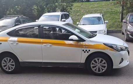 Hyundai Solaris II рестайлинг, 2020 год, 1 000 000 рублей, 9 фотография