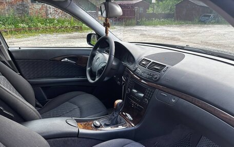 Mercedes-Benz E-Класс, 2005 год, 830 000 рублей, 8 фотография