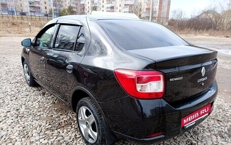 Renault Logan II, 2017 год, 970 000 рублей, 10 фотография