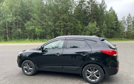 Hyundai ix35 I рестайлинг, 2013 год, 1 300 000 рублей, 2 фотография