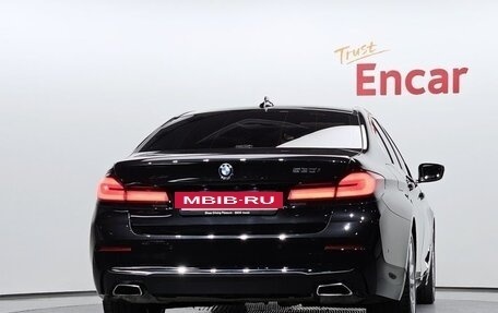 BMW 5 серия, 2022 год, 3 360 000 рублей, 3 фотография