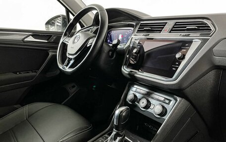 Volkswagen Tiguan II, 2020 год, 2 217 000 рублей, 9 фотография