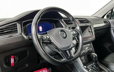 Volkswagen Tiguan II, 2020 год, 2 217 000 рублей, 13 фотография