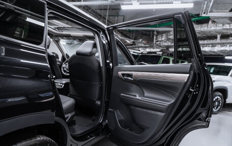 Toyota Highlander, 2025 год, 5 370 000 рублей, 23 фотография