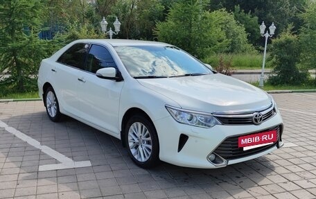 Toyota Camry, 2015 год, 1 990 000 рублей, 2 фотография