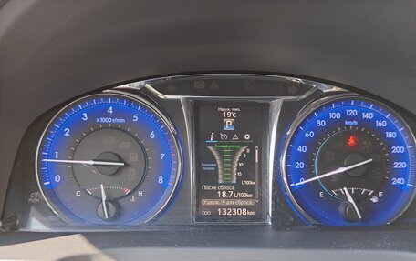 Toyota Camry, 2015 год, 1 990 000 рублей, 14 фотография