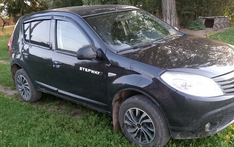Renault Logan I, 2010 год, 650 000 рублей, 3 фотография