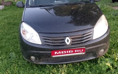 Renault Logan I, 2010 год, 650 000 рублей, 4 фотография
