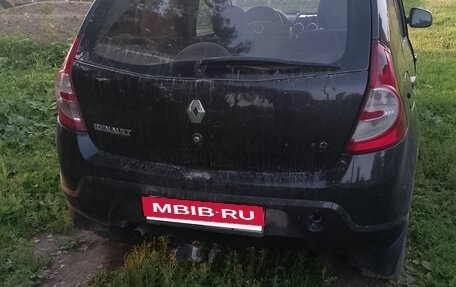 Renault Logan I, 2010 год, 650 000 рублей, 2 фотография