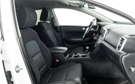 KIA Sportage IV рестайлинг, 2020 год, 2 149 700 рублей, 21 фотография