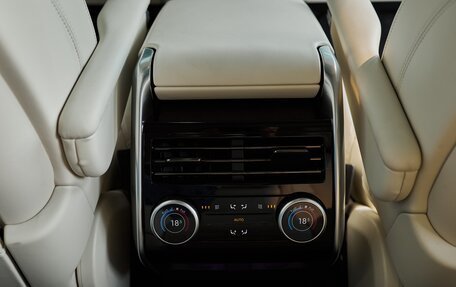 Land Rover Range Rover IV рестайлинг, 2025 год, 24 300 000 рублей, 18 фотография