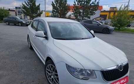 Skoda Superb III рестайлинг, 2011 год, 1 170 500 рублей, 6 фотография