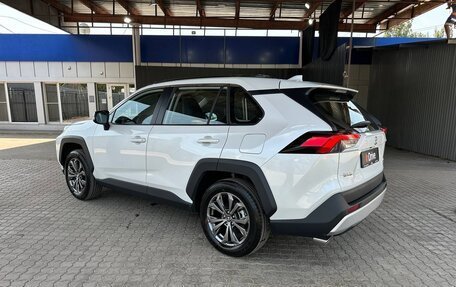 Toyota RAV4, 2025 год, 3 850 000 рублей, 8 фотография